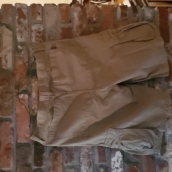 Mens cargo shorts - Picture 4 of 5